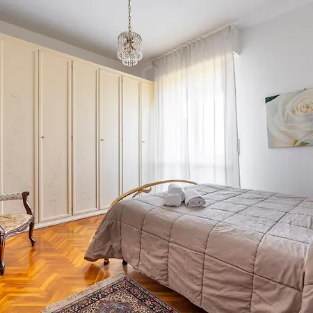 Apartment Varlungo By San Collection