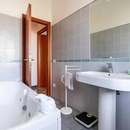 Varlungo Charming With Terrace Appartement Florence